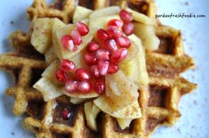 Vegan-Pumpkin-Waffles-With-Apples-1024x680