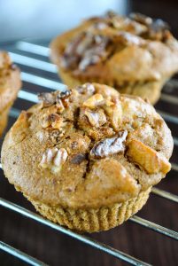 Apple and walnut muffins vegan