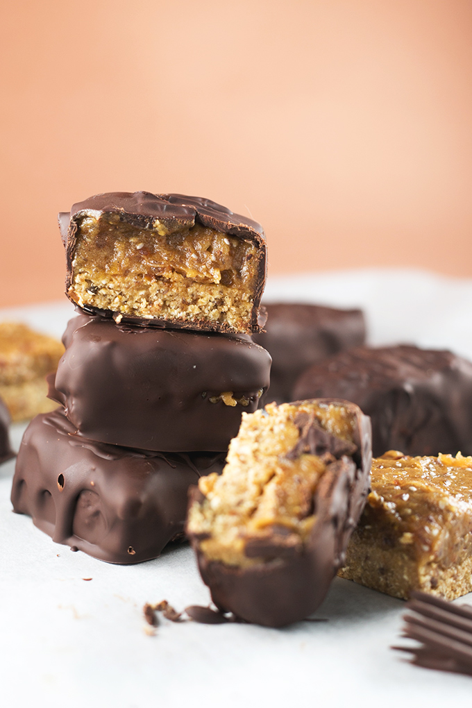 Raw-Vegan-Twix-Bars-with-Banana-Caramel-5