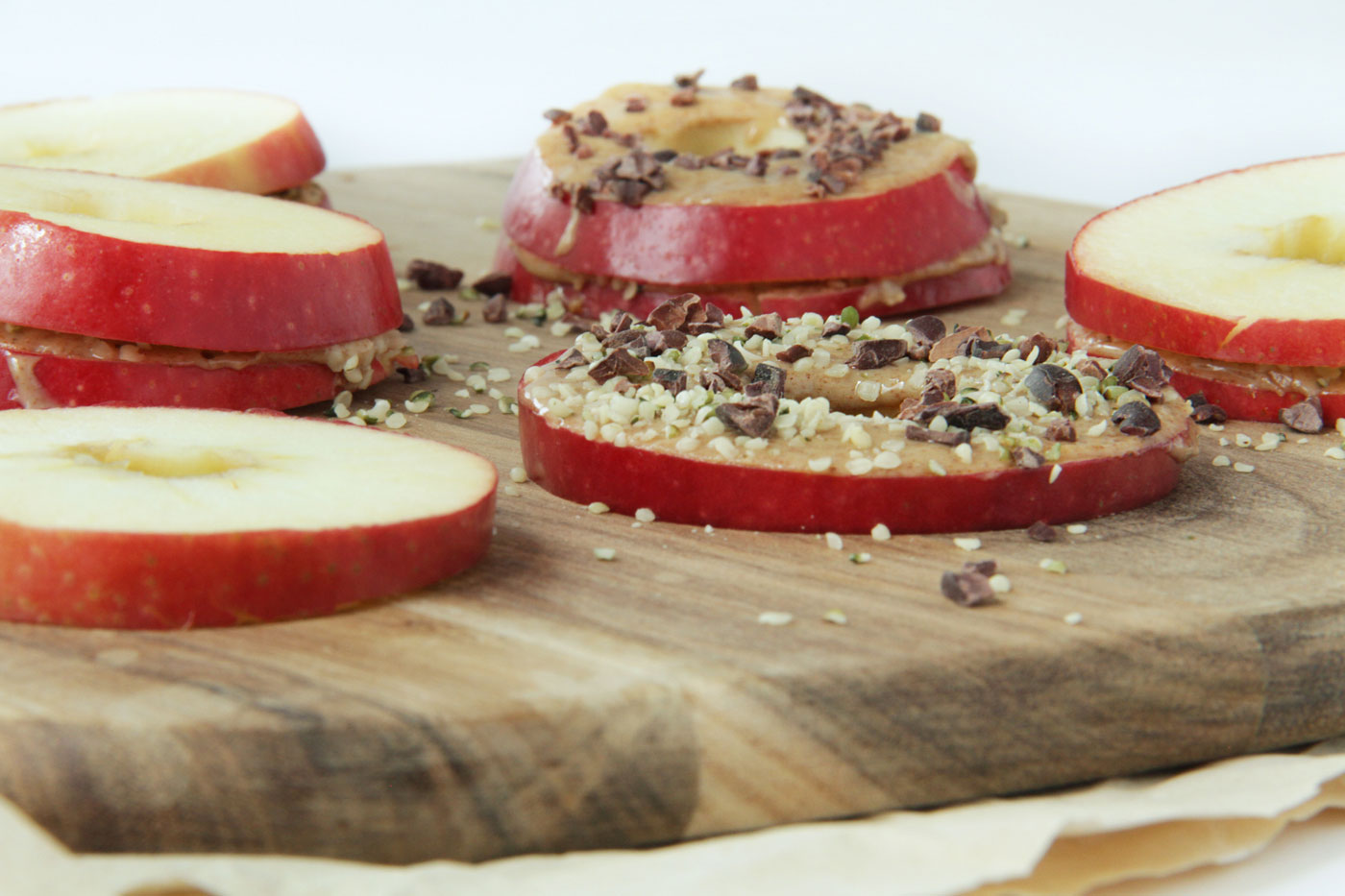 apple-almond-butter-snack-active-vegetarian