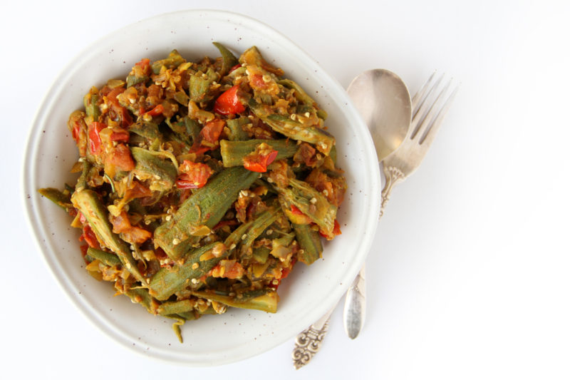 This is a oil-free vegan okra recipe.