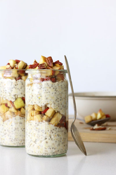 Apple Cinnamon Vegan Overnight Oatmeal Recipe