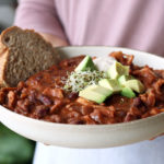 pulled jackfruit chili by active vegetarian