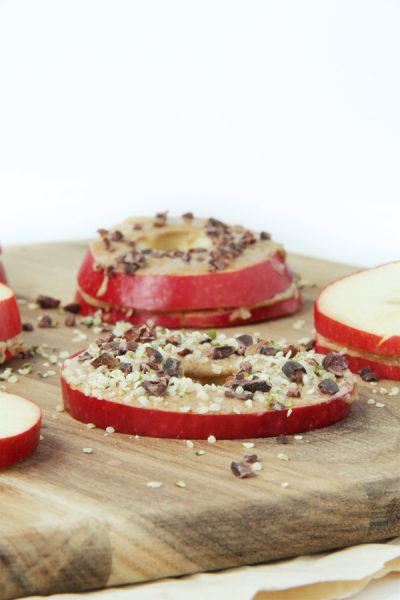 Apple Almond Butter Snack by Active Vegetarian #raw #vegan #snack #kidfriendly 4