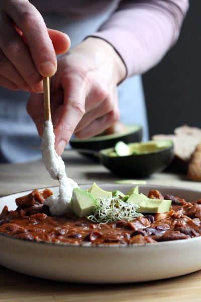 Pulled-Jackfruit-Chili-by-Active-Vegetarian2